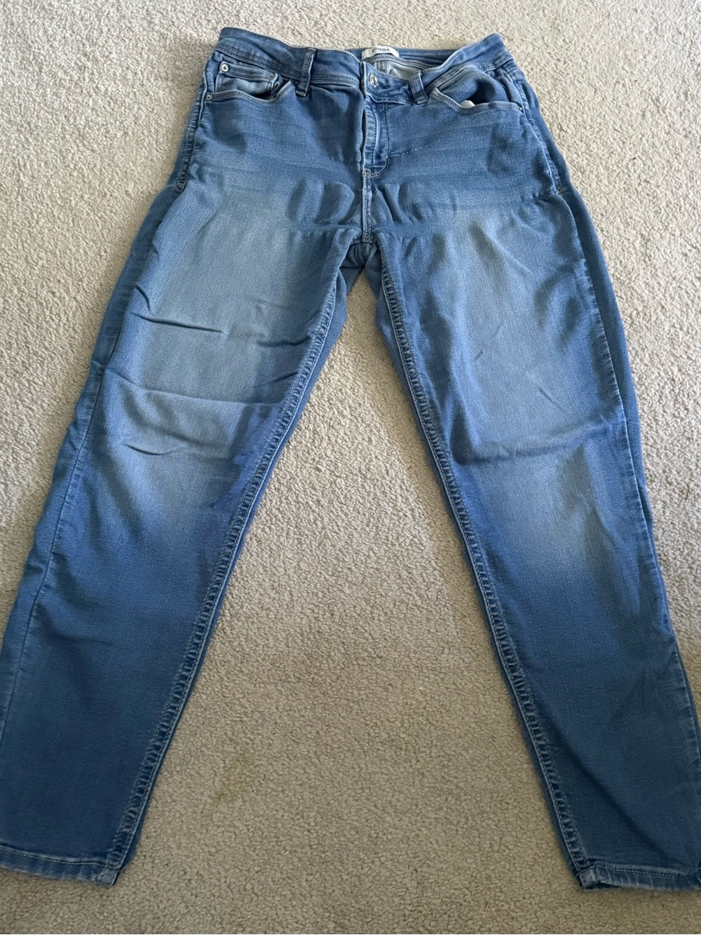 Classic Women's Light Blue Stretch Jeans